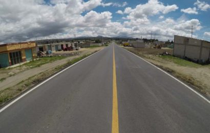 Rehabilitan carretera de acceso a municipio de Atltzayanca