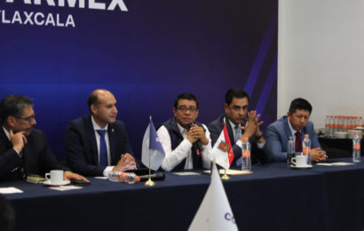 Participa Enrique Padilla Sánchez en panel de Coparmex