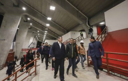 Previo su inauguración Marco Mena recorrió la modernización del estadio Tlahuicole