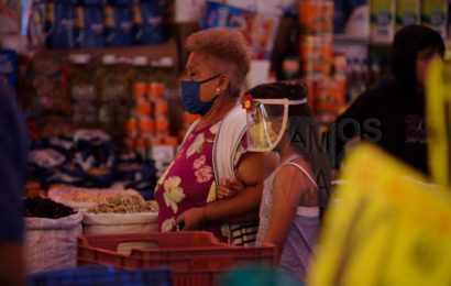 Comerciantes del mercado sabatino de Tlaxcala registran bajos ingresos