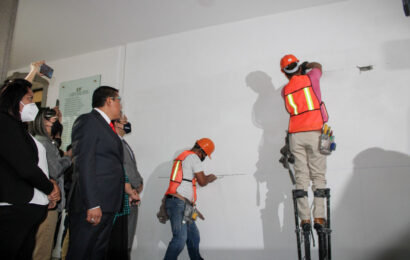 Retiran Muros en el Congreso de Tlaxcala