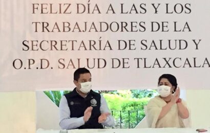 Garantiza gobierno de Tlaxcala tercera dosis de vacuna Covid-19 a trabajadores de salud y educación