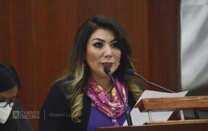 Presenta Alejandra Ramírez Ortiz, dictamen para declarar el 2022 año del Centenario del Natalicio del Mtro. Desiderio Hernández Xochitiotzin