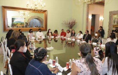 Gobernadora Lorena Cuéllar sostiene diálogo con Organizaciones y Colectivos Feministas