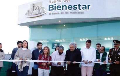 Presidente AMLO y gobernadora Lorena Cuéllar inauguran Banco del Bienestar en Calpulalpan