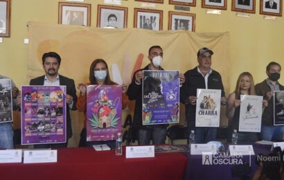 Presentan cartel y actividades de la Feria de Tlaxco 2022