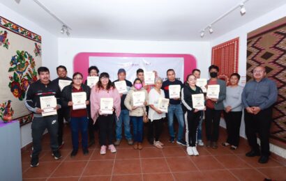 Premió CAT a ganadores de Concurso Artesanal de Alfarería 2022