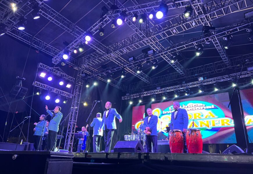La Sonora Santanera se presenta ante miles de asistentes a la “Gran Feria Tlaxcala 2022”