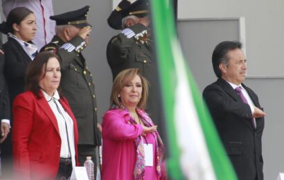 Asistió Gobernadora de Tlaxcala al desfile conmemorativo del 161 Aniversario de la Batalla de Puebla