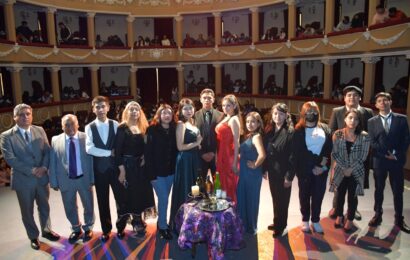 Estudiantes del Cobat 06 presentan obra en el Teatro Xicohténcatl