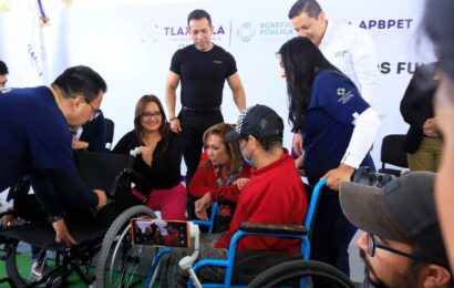 Gobernadora encabeza entrega de apoyos para personas con discapacidad en Tlaxcala