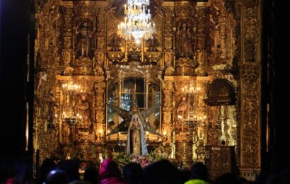 Emotiva serenata ofrece Gobernadora y Carlos Rivera a la Virgen de Ocotlán