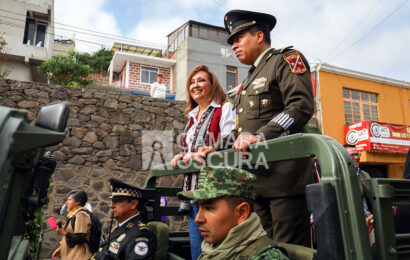 Lorena Cuéllar encabezó desfile del CXIII Aniversario de la Revolución Mexicana