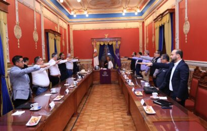 Presenta Secretario de gobierno al nuevo encargado de la SMA en Tlaxcala