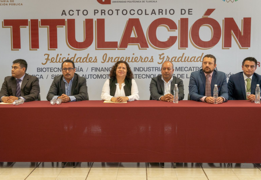 Egresan más de 100 ingenieros de la Universidad Politécnica de Tlaxcala